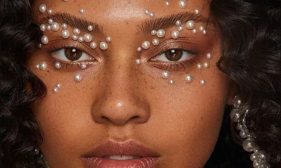 Spring 2020 Beauty Trends To Try While Bored At Home